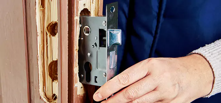 Garage Door Lock Replacement Peekskill